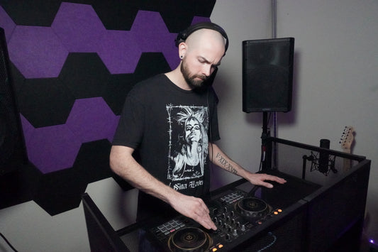 DJ